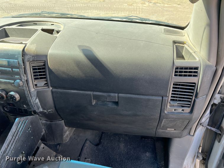 image for item DP0010 2004 Nissan Titan  King Cab pickup truck