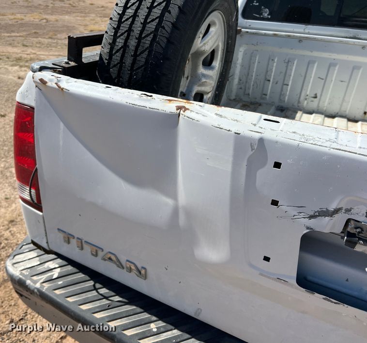 image for item DP0010 2004 Nissan Titan  King Cab pickup truck