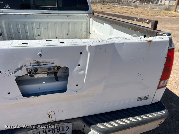 image for item DP0010 2004 Nissan Titan  King Cab pickup truck