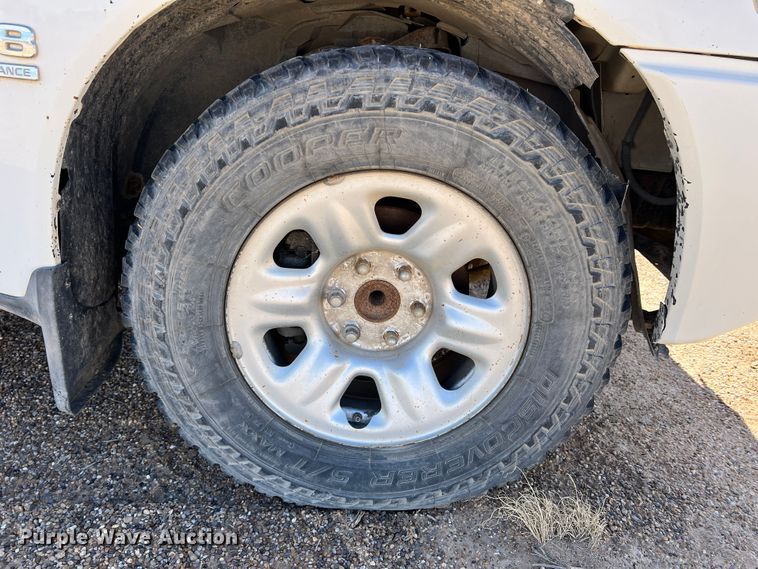 image for item DP0010 2004 Nissan Titan  King Cab pickup truck