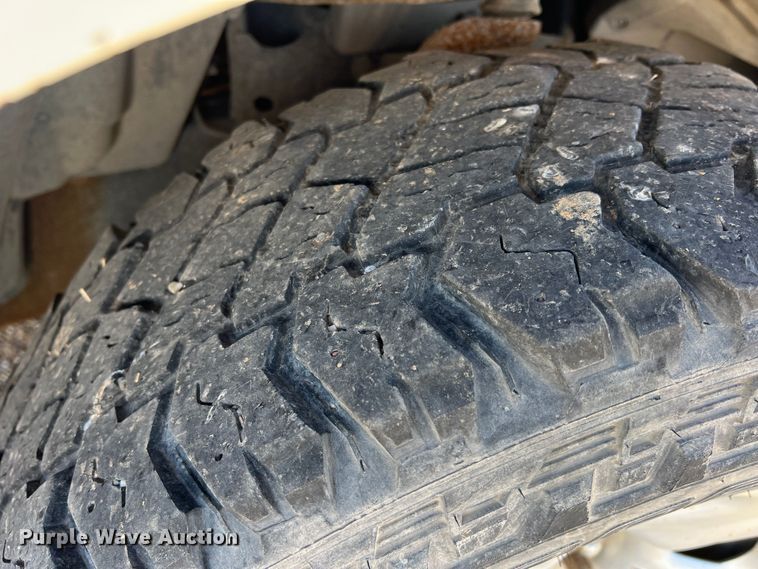 image for item DP0010 2004 Nissan Titan  King Cab pickup truck