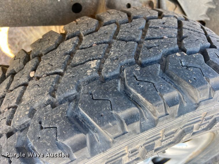 image for item DP0010 2004 Nissan Titan  King Cab pickup truck