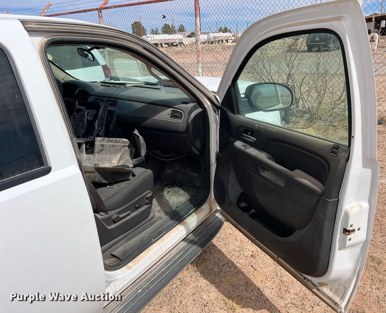 image for item DP0015 2013 Chevrolet Tahoe Police  SUV