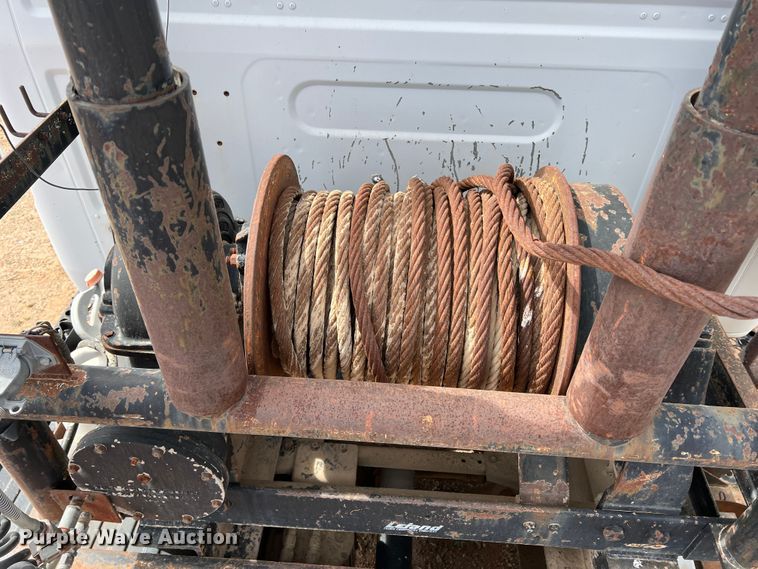 image for item DP0016 1993 White GMC  winch truck