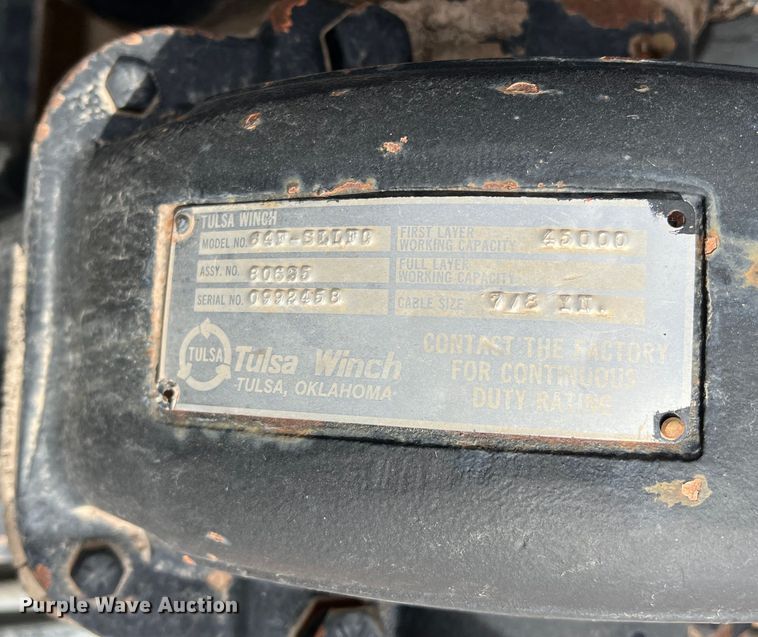 image for item DP0016 1993 White GMC  winch truck