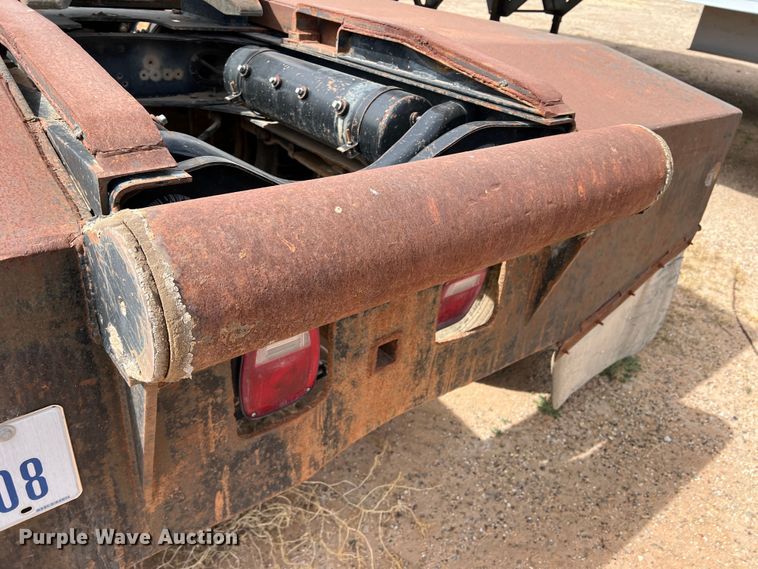 image for item DP0016 1993 White GMC  winch truck