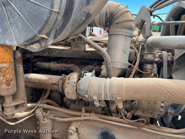 image for item DP0016 1993 White GMC  winch truck