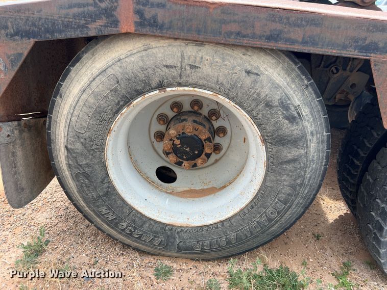 image for item DP0016 1993 White GMC  winch truck