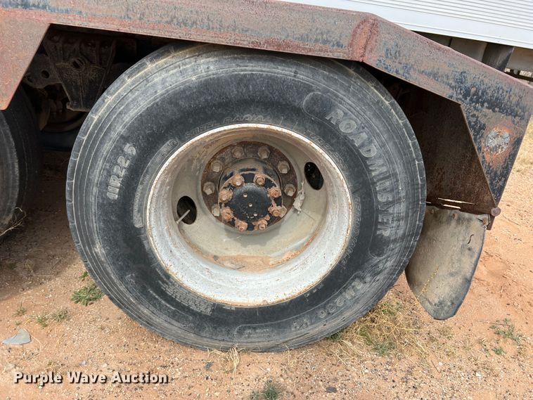 image for item DP0016 1993 White GMC  winch truck