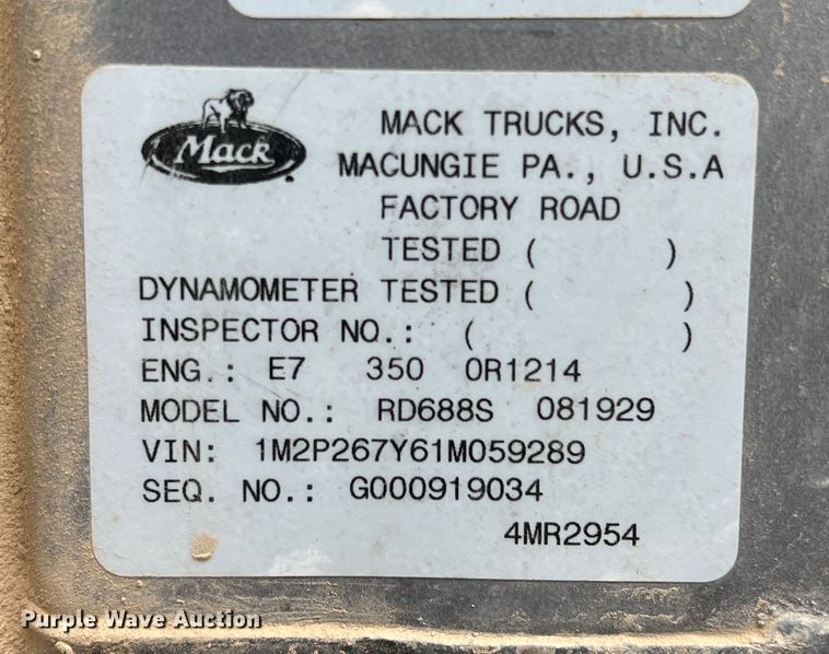 image for item DP0023 2001 Mack RD688S  dump truck
