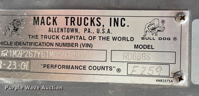 image for item DP0023 2001 Mack RD688S  dump truck