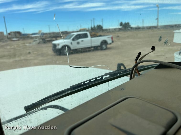 image for item DP0023 2001 Mack RD688S  dump truck