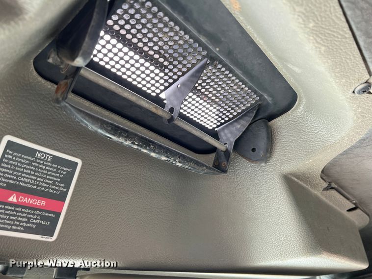 image for item DP0023 2001 Mack RD688S  dump truck