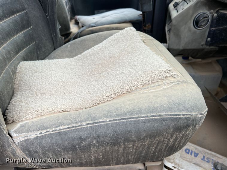 image for item DP0023 2001 Mack RD688S  dump truck