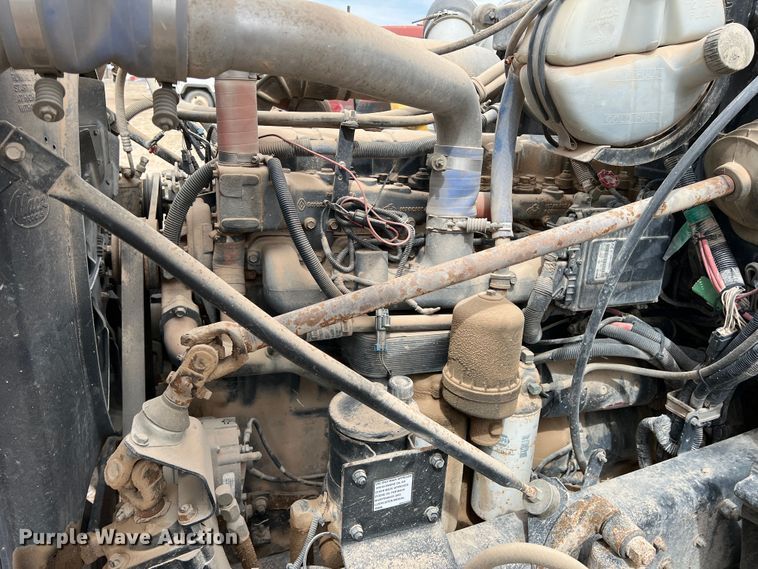 image for item DP0023 2001 Mack RD688S  dump truck