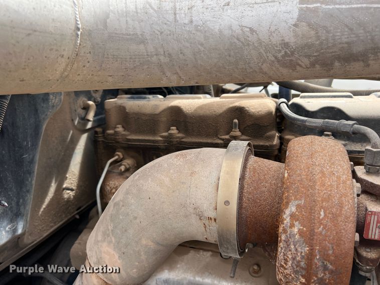 image for item DP0023 2001 Mack RD688S  dump truck