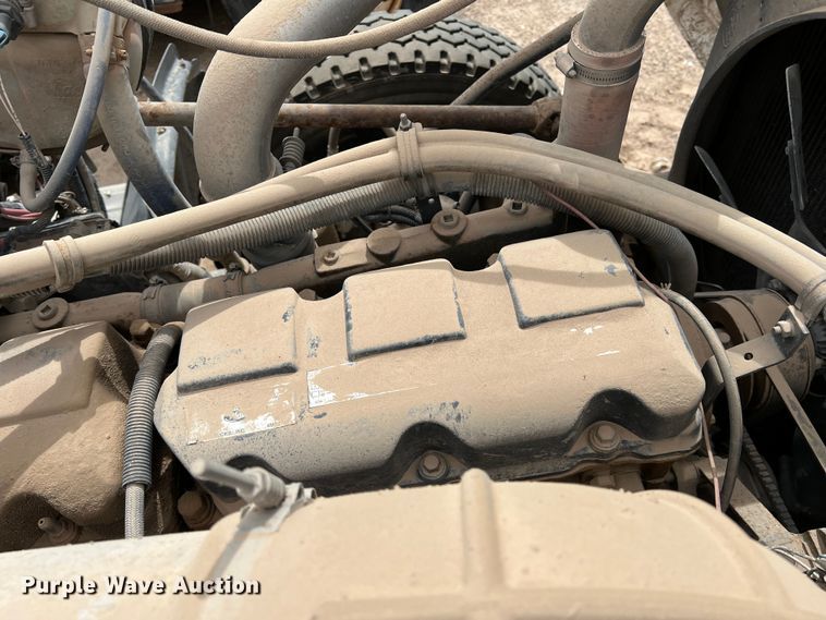 image for item DP0023 2001 Mack RD688S  dump truck