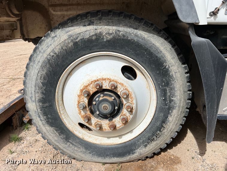 image for item DP0023 2001 Mack RD688S  dump truck