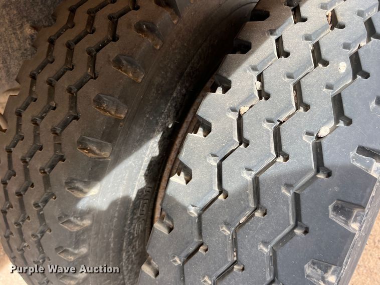 image for item DP0023 2001 Mack RD688S  dump truck