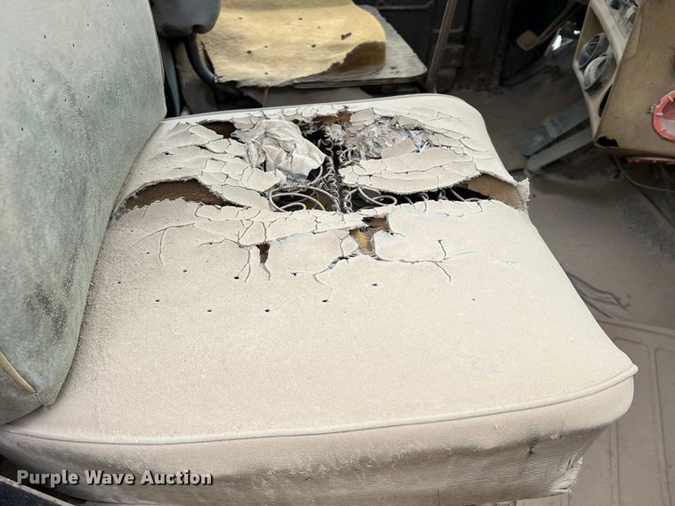 image for item DP0024 1981 Mack R686ST  dump truck