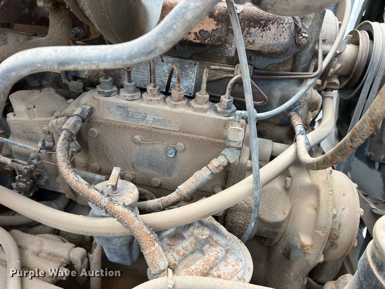 image for item DP0024 1981 Mack R686ST  dump truck