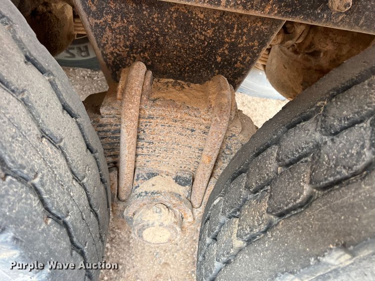 image for item DP0024 1981 Mack R686ST  dump truck