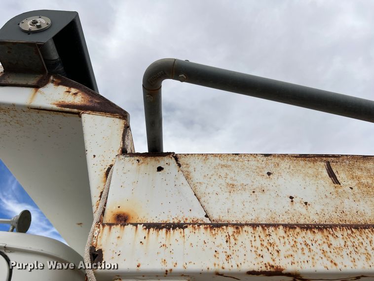 image for item DP0024 1981 Mack R686ST  dump truck