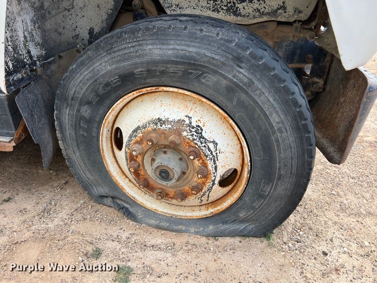 image for item DP0024 1981 Mack R686ST  dump truck