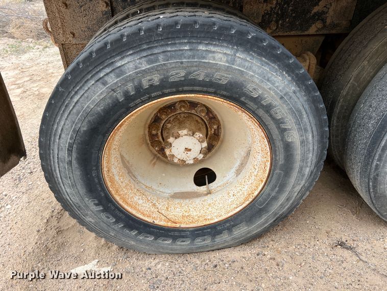 image for item DP0024 1981 Mack R686ST  dump truck