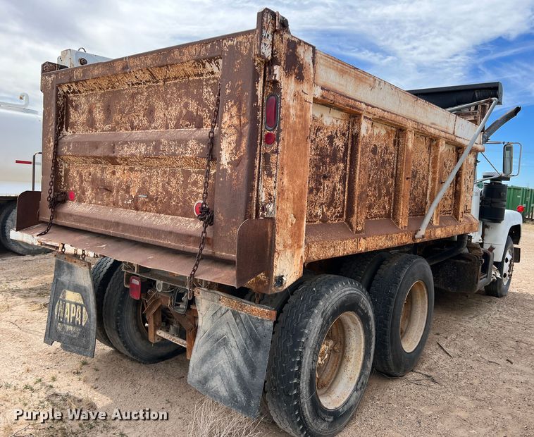 image for item DP0025 Mack R685  dump truck