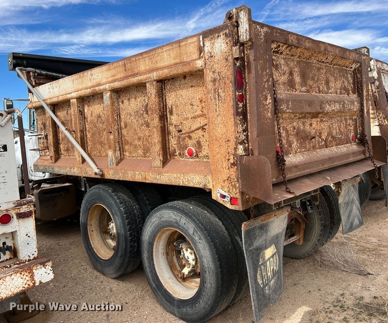 image for item DP0025 Mack R685  dump truck