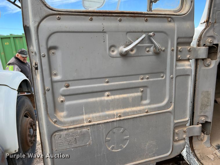 image for item DP0025 Mack R685  dump truck