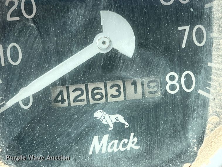 image for item DP0025 Mack R685  dump truck