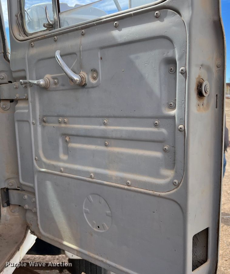 image for item DP0025 Mack R685  dump truck