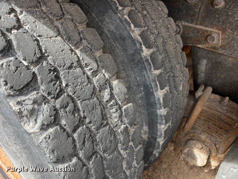 image for item DP0025 Mack R685  dump truck