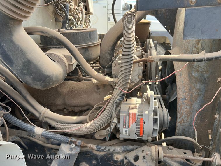 image for item DP0026 1991 International 4600  bucket truck