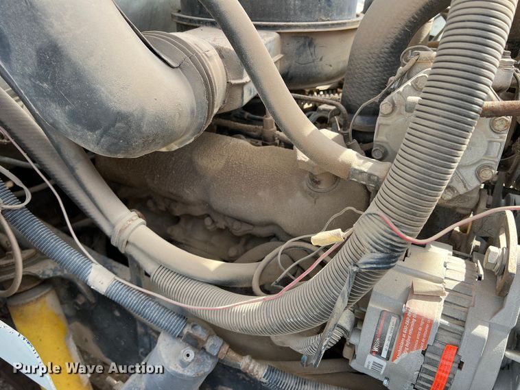 image for item DP0026 1991 International 4600  bucket truck