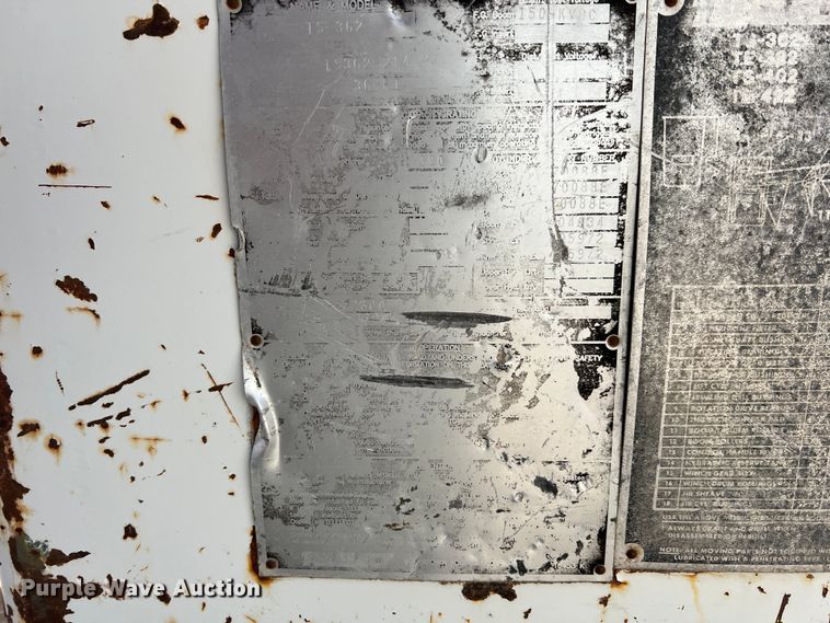 image for item DP0026 1991 International 4600  bucket truck