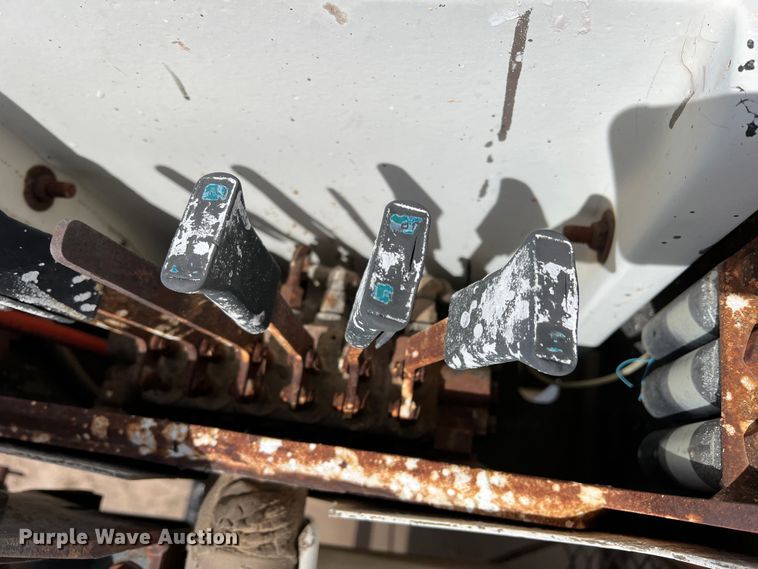 image for item DP0026 1991 International 4600  bucket truck