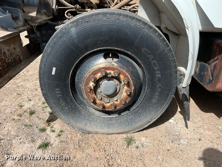 image for item DP0026 1991 International 4600  bucket truck