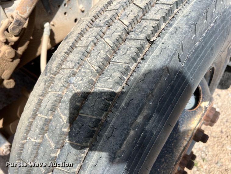 image for item DP0026 1991 International 4600  bucket truck