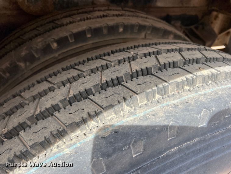 image for item DP0026 1991 International 4600  bucket truck