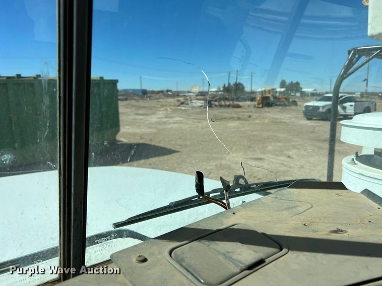 image for item DP0027 2001 Mack RD688S  water truck