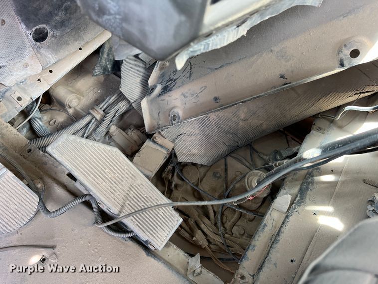 image for item DP0027 2001 Mack RD688S  water truck