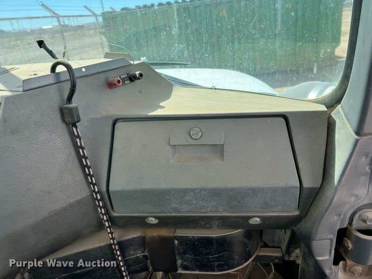 image for item DP0027 2001 Mack RD688S  water truck