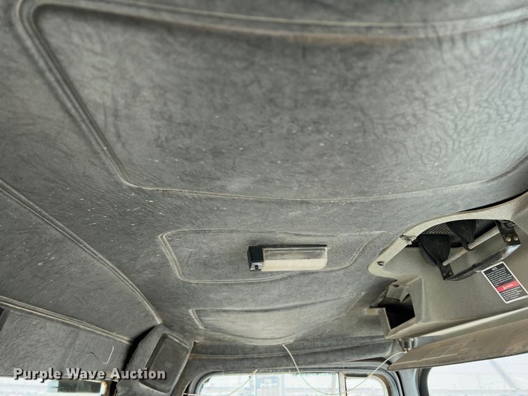 image for item DP0027 2001 Mack RD688S  water truck