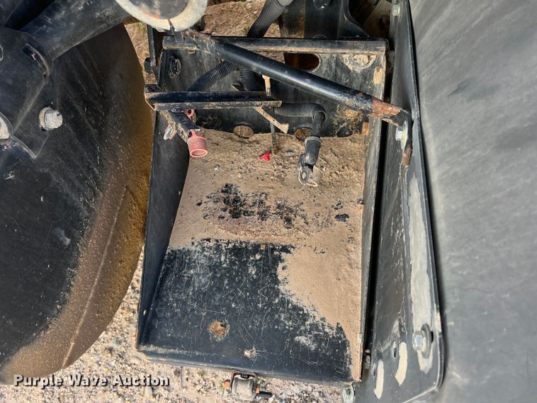 image for item DP0027 2001 Mack RD688S  water truck