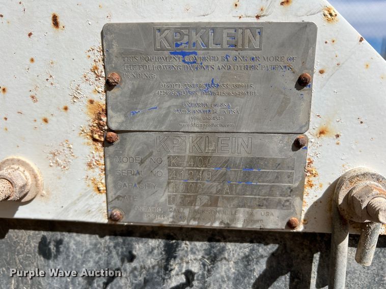 image for item DP0027 2001 Mack RD688S  water truck