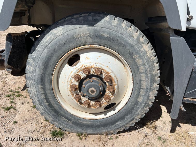 image for item DP0027 2001 Mack RD688S  water truck