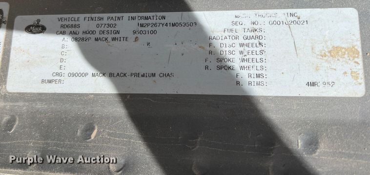 image for item DP0027 2001 Mack RD688S  water truck